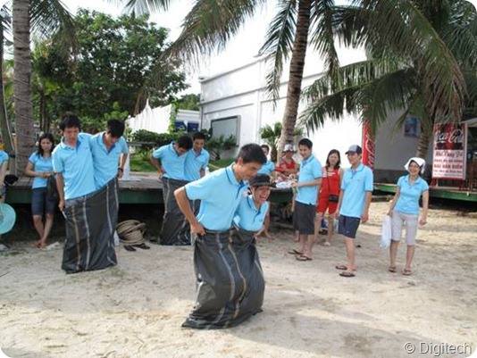 Anh em đi hóng gió 'gần nhà'