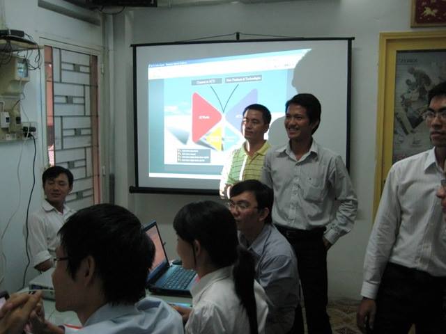 Training nghiệp vụ tại chi nhánh Sài Gòn