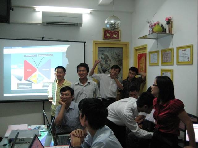 Training nghiệp vụ tại chi nhánh Sài Gòn